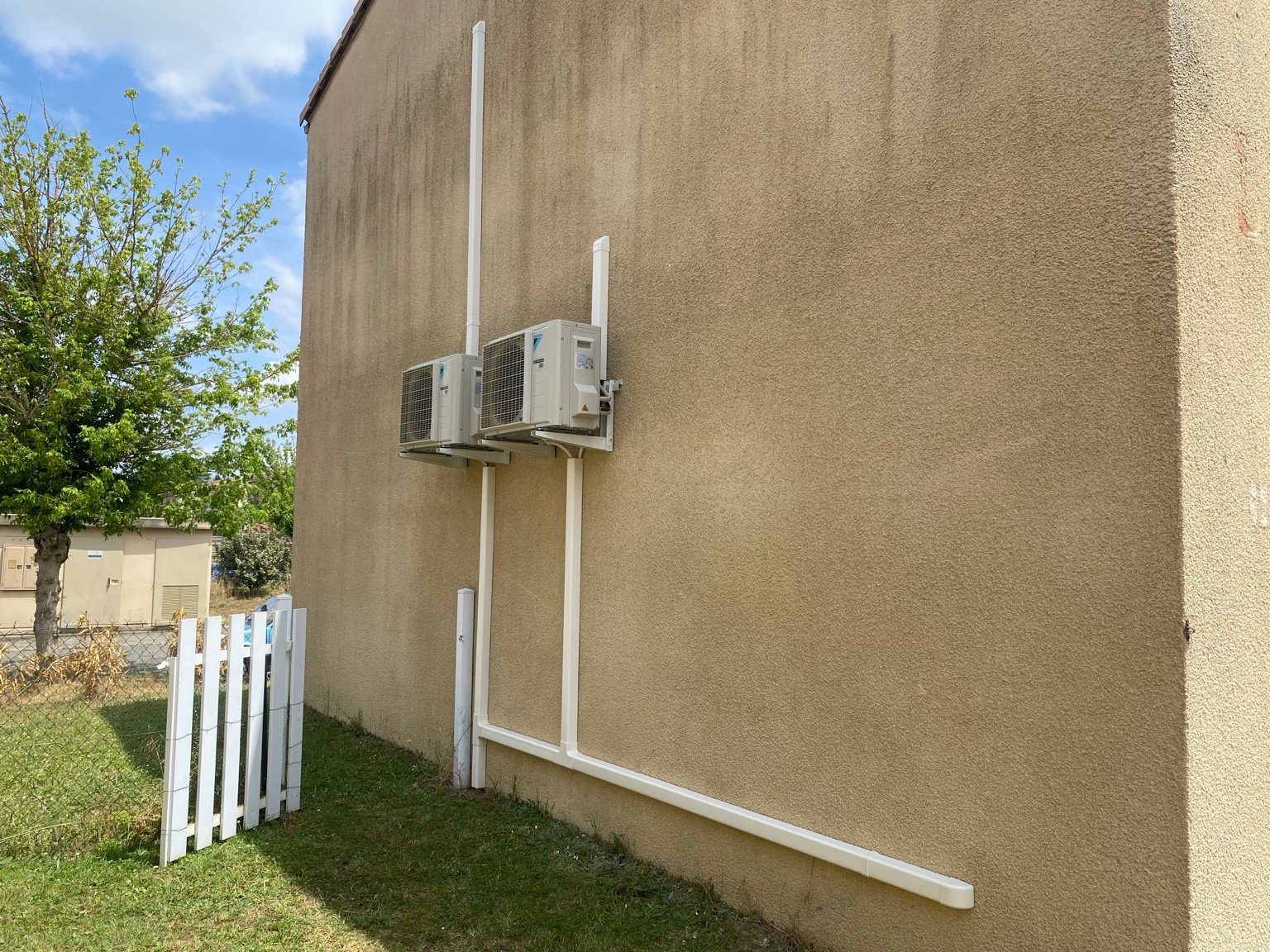 Installation technique d'une unité extérieure de pompe à chaleur