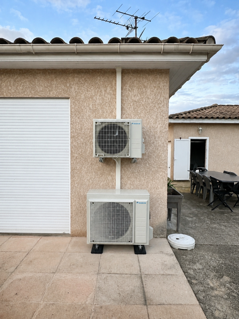 Groupes extérieurs de climatisation installés à Plaisance-du-Touch