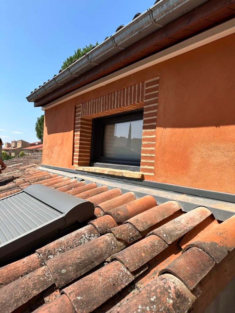 Groupe extérieur de climatisation installé à Toulouse Saint-Simon